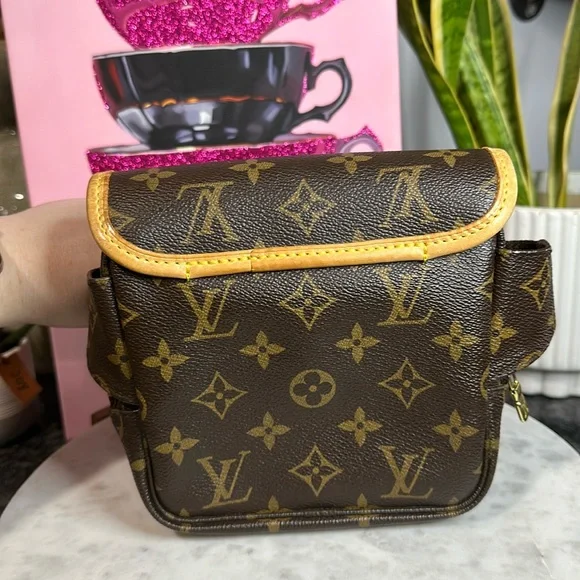 Louis Vuitton Bosphore Bum Bag
